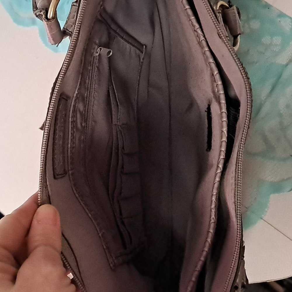 Purse - Picture 2 of 3
